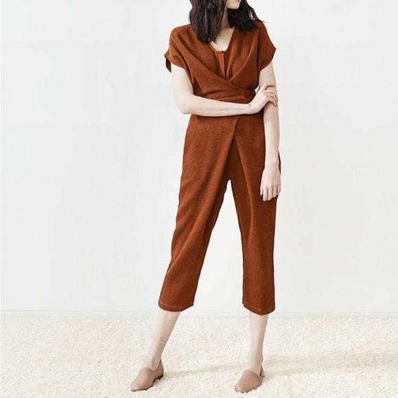 RUJUTA SHETHVENUS JUMPER - EARTH *Rare*